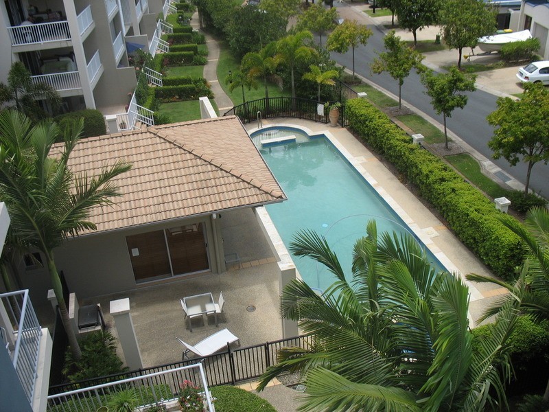 8/64 Riverwalk Avenue, Robina QLD 4226