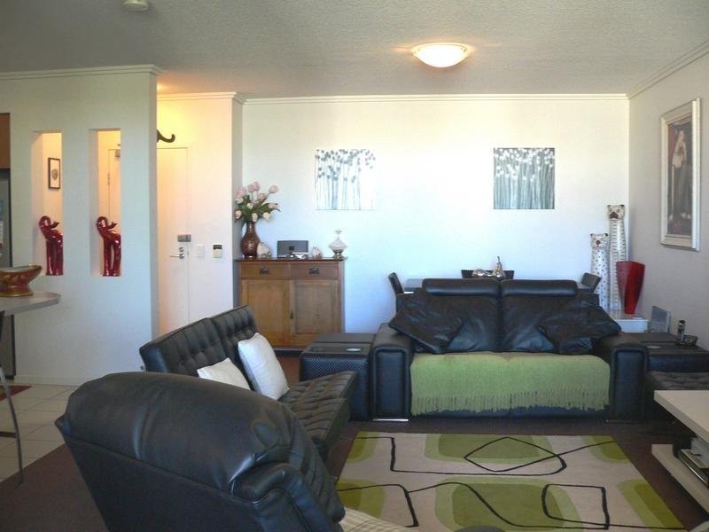 8/64 Riverwalk Avenue, Robina QLD 4226