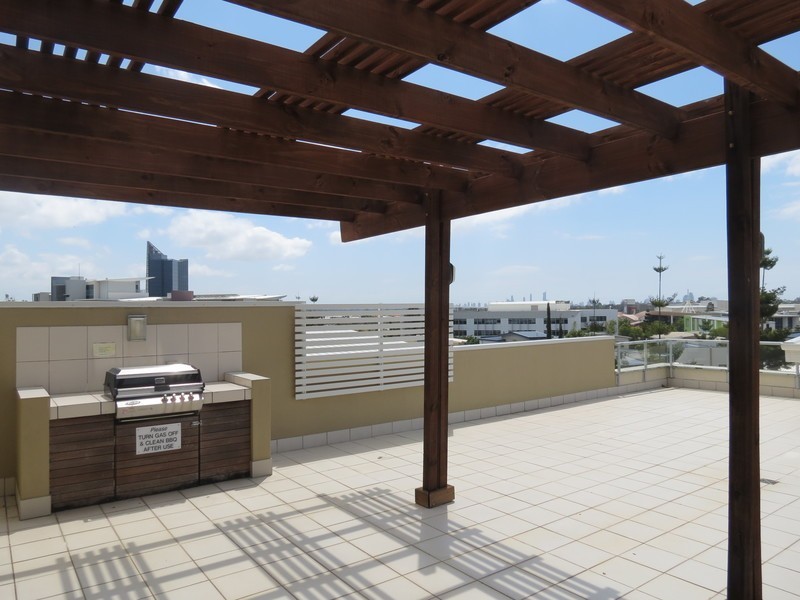 8/64 Riverwalk Avenue, Robina QLD 4226