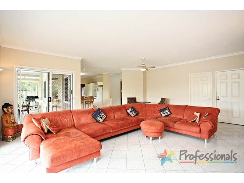 38 St Ives Drive, Robina QLD 4226