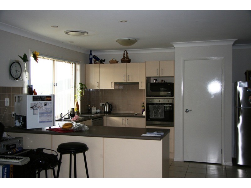 20 Sangster Crescent, Pacific Pines QLD 4211