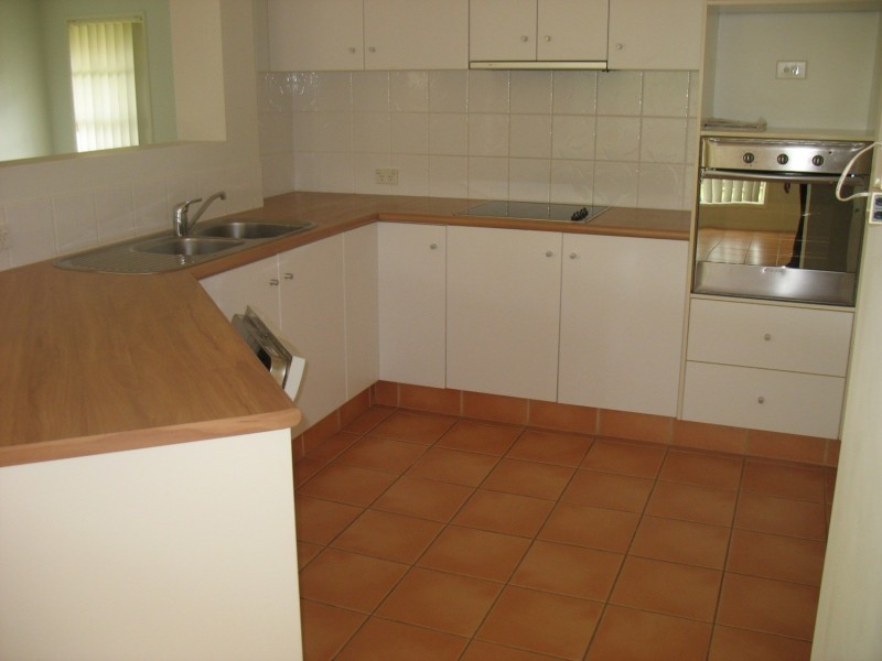 4 Wildfire Circuit, Robina QLD 4226