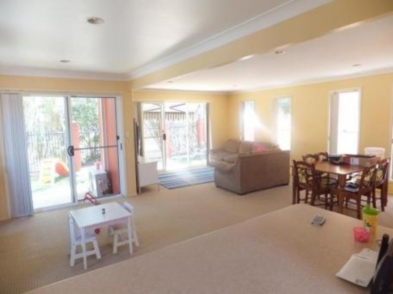 23 Highgate Drive, Robina QLD 4226