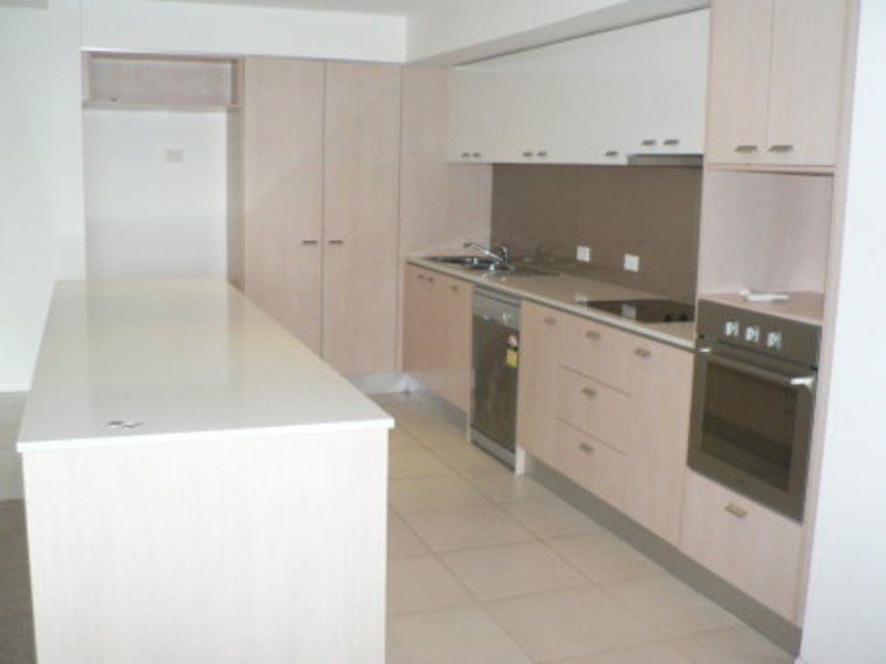 17/255 Varsity  Parade, Varsity Lakes QLD 4227