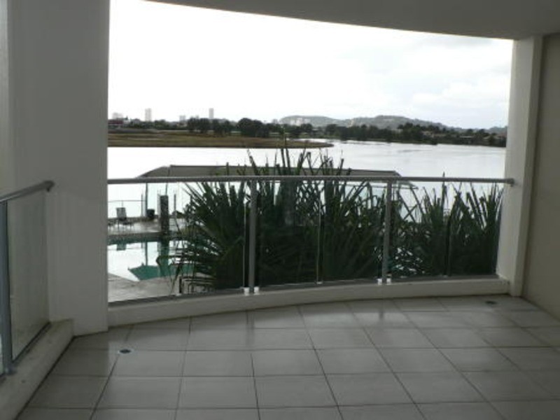 17/255 Varsity  Parade, Varsity Lakes QLD 4227