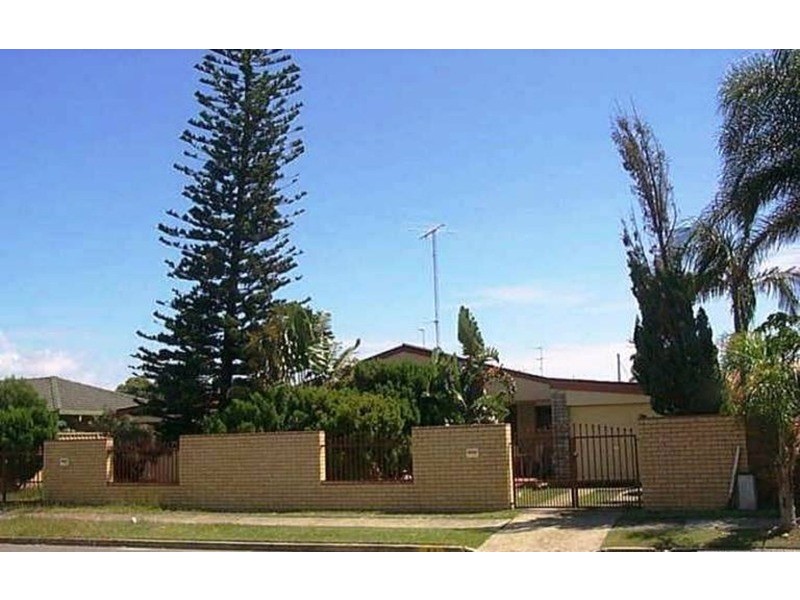 2/93 Mountainview Avenue, Miami QLD 4220