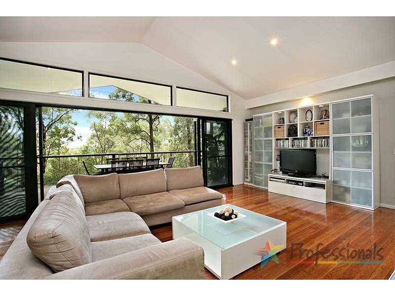 57 Bromfield Drive, Bonogin QLD 4213