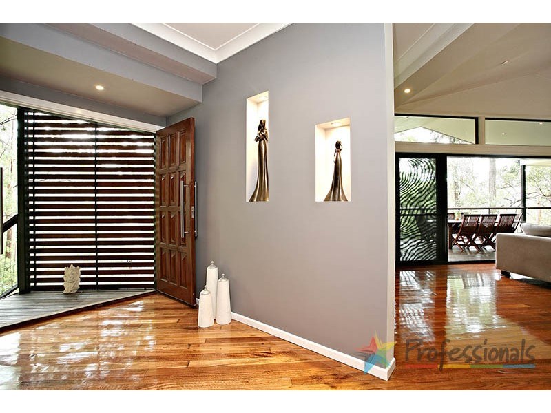 57 Bromfield Drive, Bonogin QLD 4213