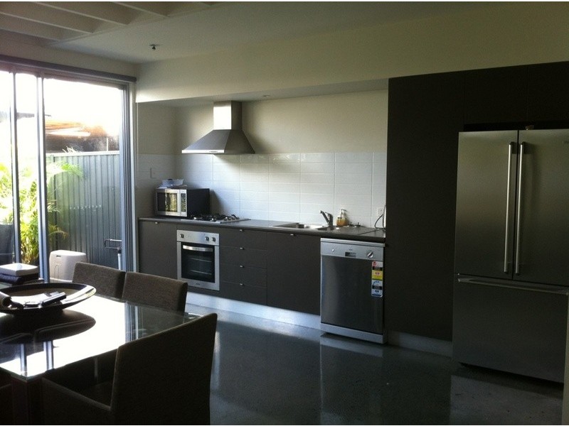 17 Emily Way, Varsity Lakes QLD 4227