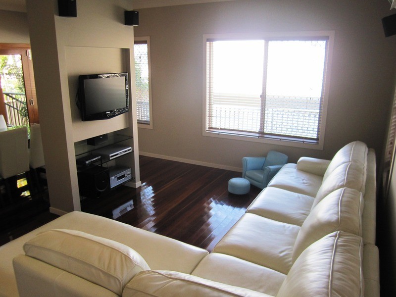 71 Azzura  Drive, Varsity Lakes QLD 4227