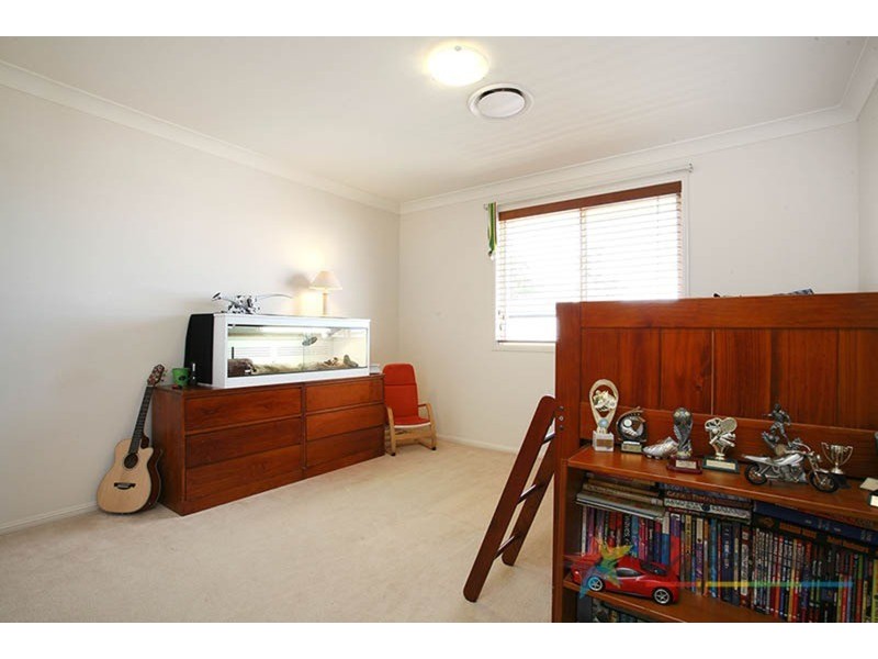 1 Straite Drive, Robina QLD 4226