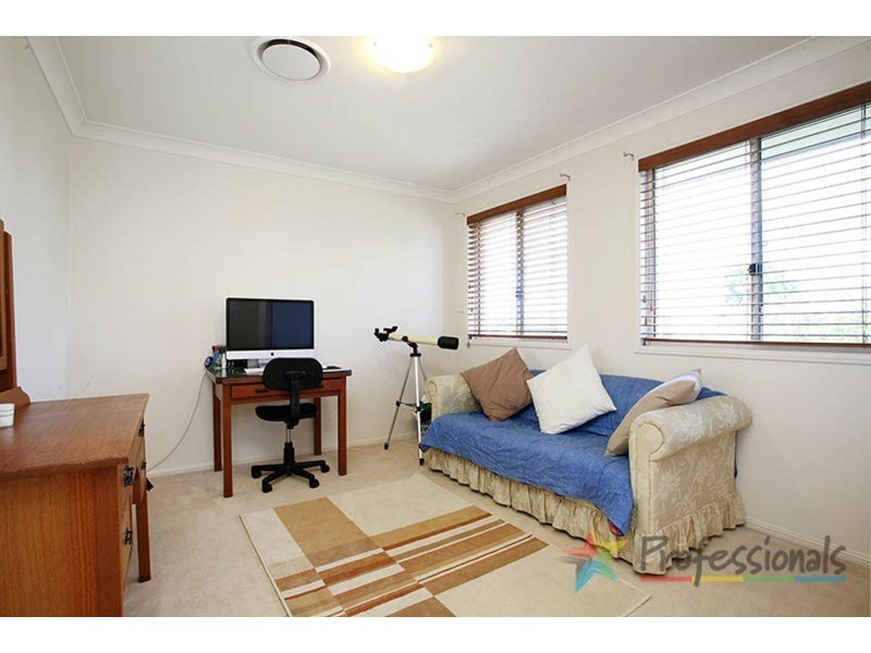 1 Straite Drive, Robina QLD 4226