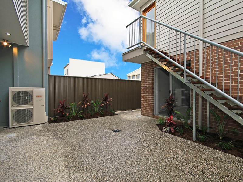 10 Jurien Crescent, Varsity Lakes QLD 4227