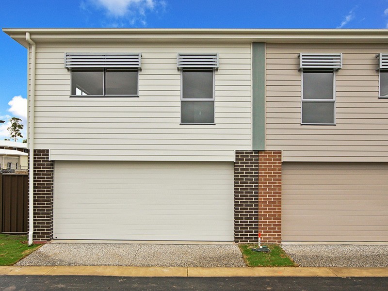 10 Jurien Crescent, Varsity Lakes QLD 4227