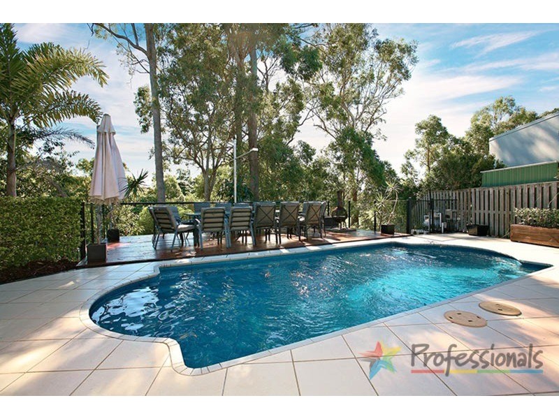 3 Royal Links Drive, Robina QLD 4226