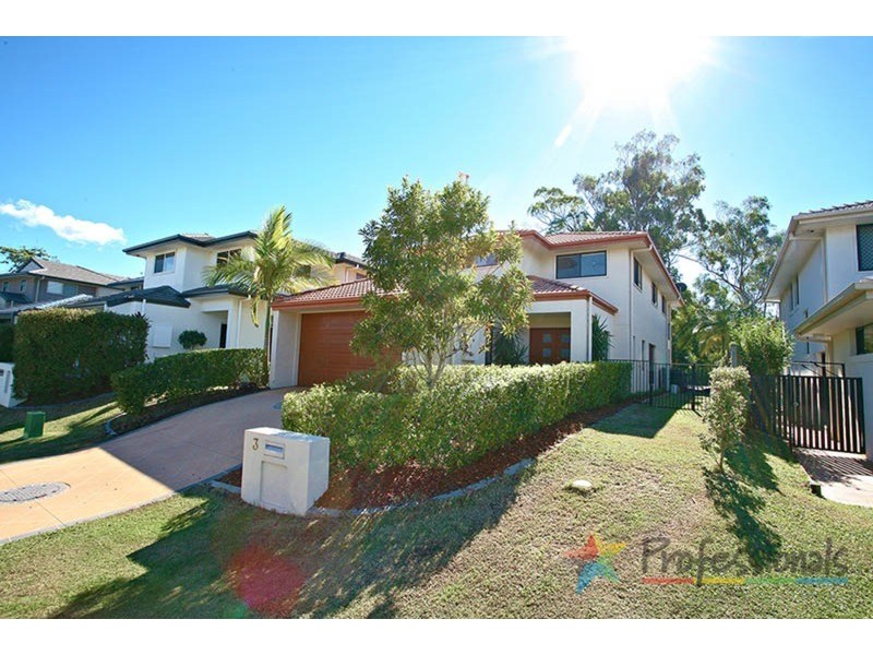 3 Royal Links Drive, Robina QLD 4226