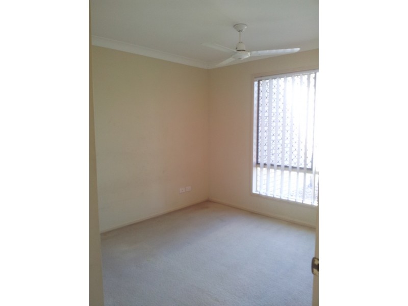 4 Lancewood Circuit, Robina QLD 4226