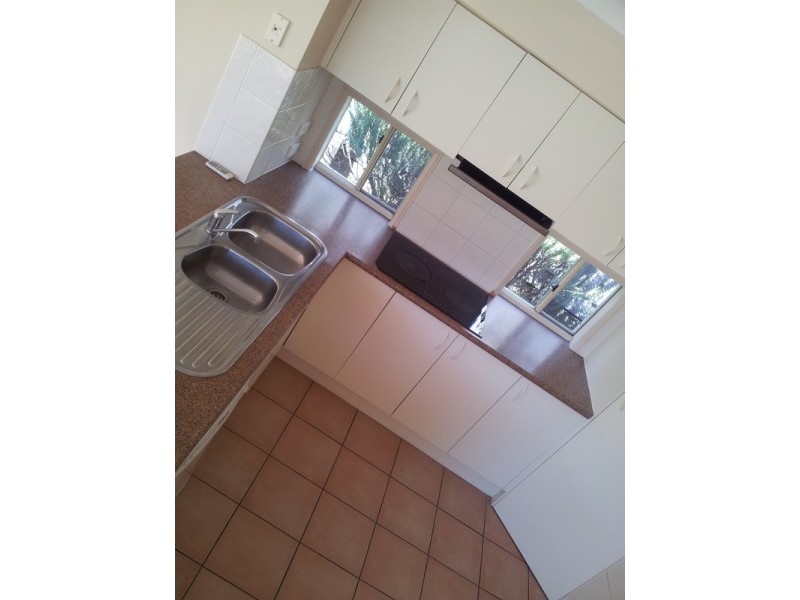 4 Lancewood Circuit, Robina QLD 4226