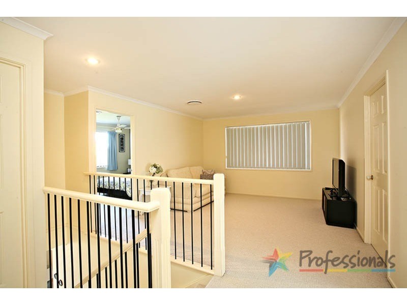 8 Robinia Court, Robina QLD 4226