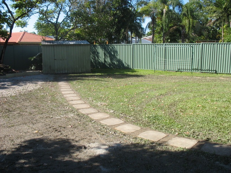 42 Cottesloe Drive, Robina QLD 4226