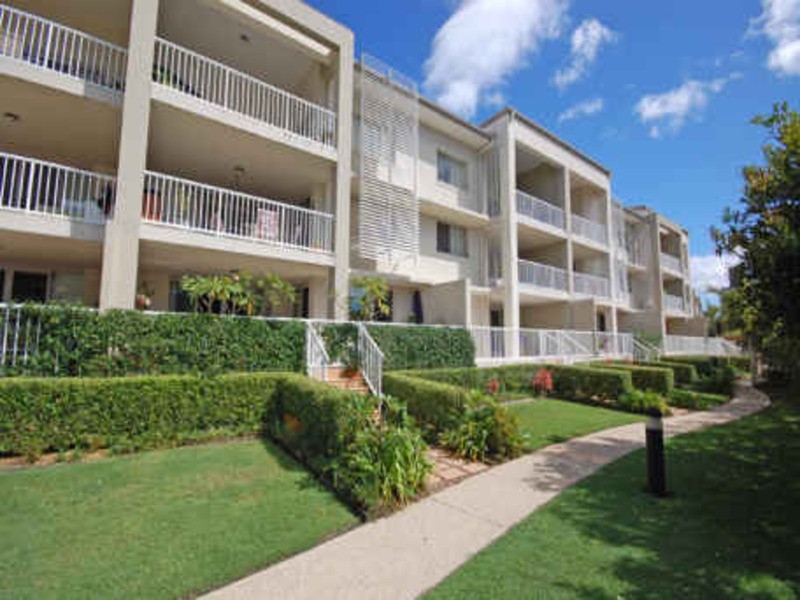 1 Riverwalk Avenue, Robina QLD 4226