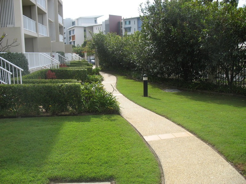 1 Riverwalk Avenue, Robina QLD 4226