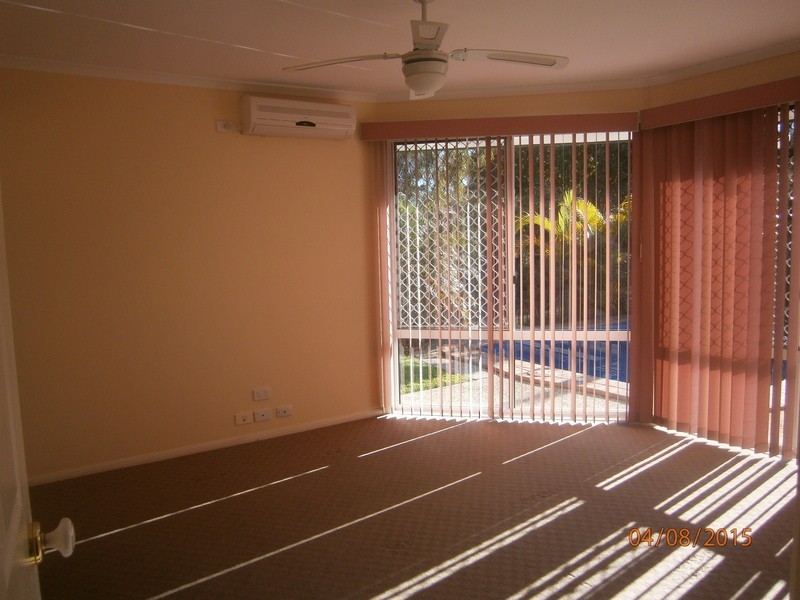 1 Nypa Close, Robina QLD 4226