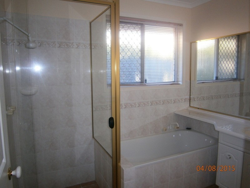 1 Nypa Close, Robina QLD 4226