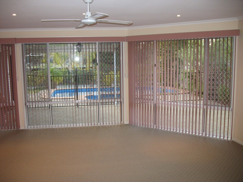 1 Nypa Close, Robina QLD 4226