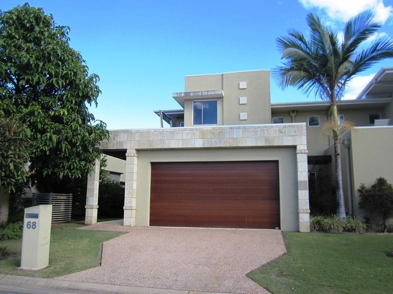 68 Nicklaus  ” Lakelands” Court, Merrimac QLD 4226