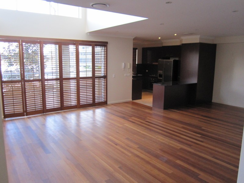 68 Nicklaus  ” Lakelands” Court, Merrimac QLD 4226