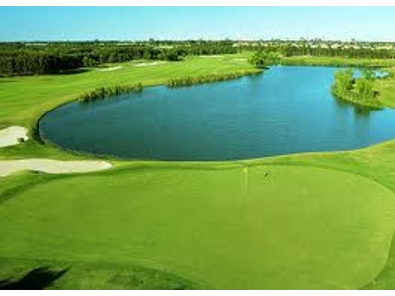 68 Nicklaus  ” Lakelands” Court, Merrimac QLD 4226