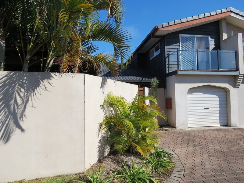 1/118 Cottesloe Drive, Robina QLD 4226