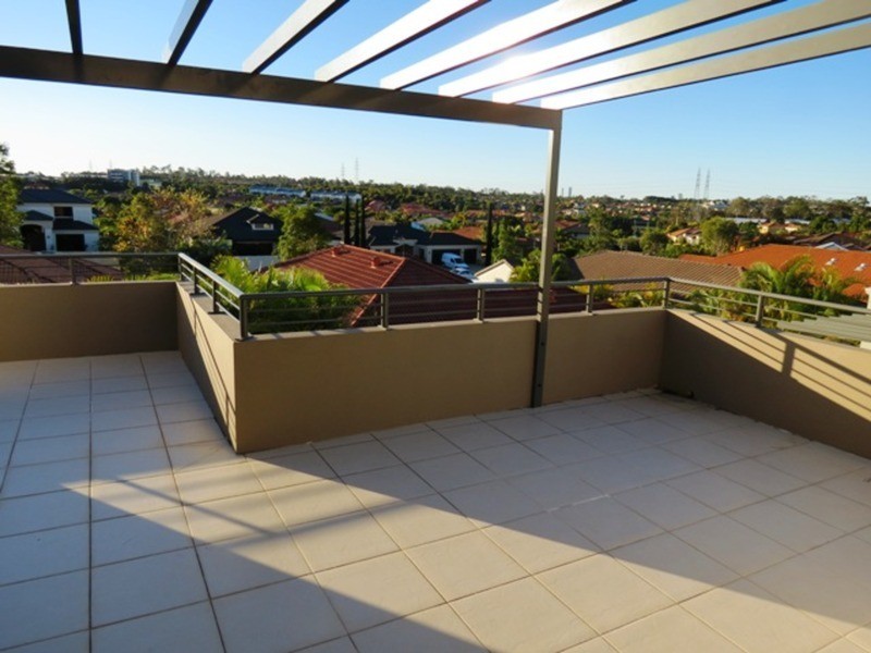 22/1 Acacia Court, Robina QLD 4226