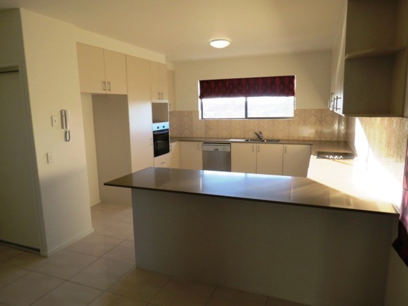 22/1 Acacia Court, Robina QLD 4226