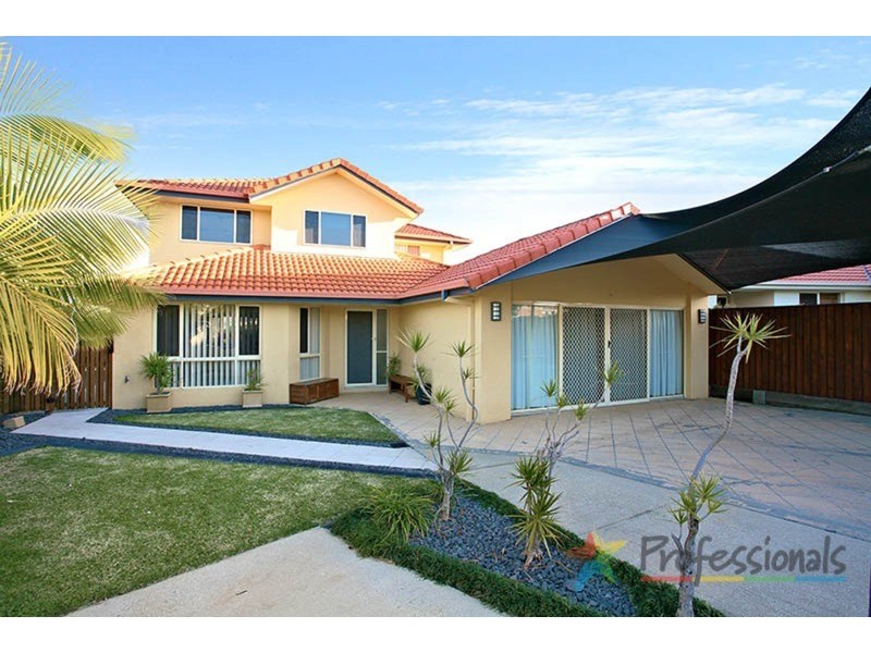 8 Parlour Place, Robina QLD 4226