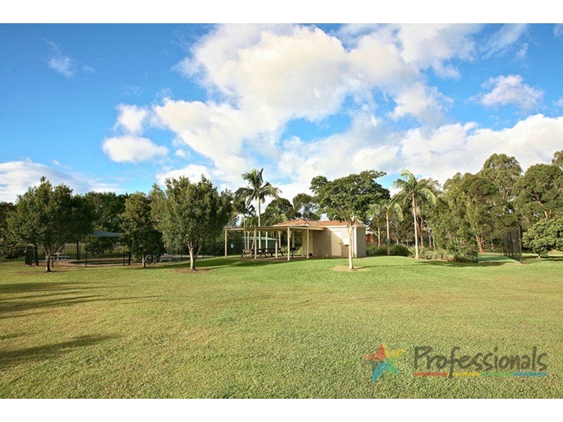 15/5 Greenlands Drive, Varsity Lakes QLD 4227