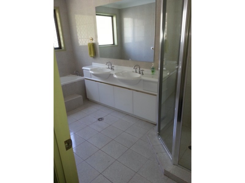 64 Tullamarine Drive, Robina QLD 4226