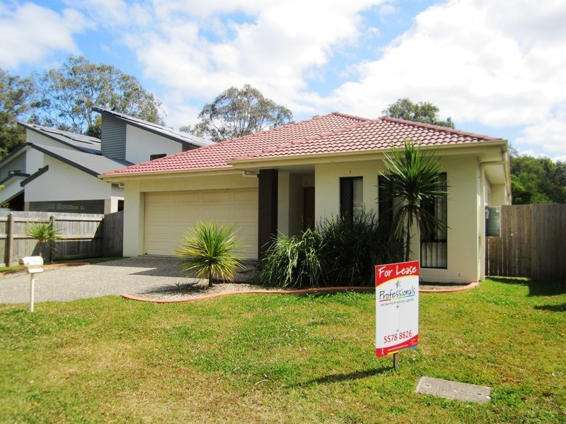 13 Laura  Place, Varsity Lakes QLD 4227
