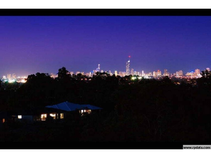 13 Barton Street, Reedy Creek QLD 4227