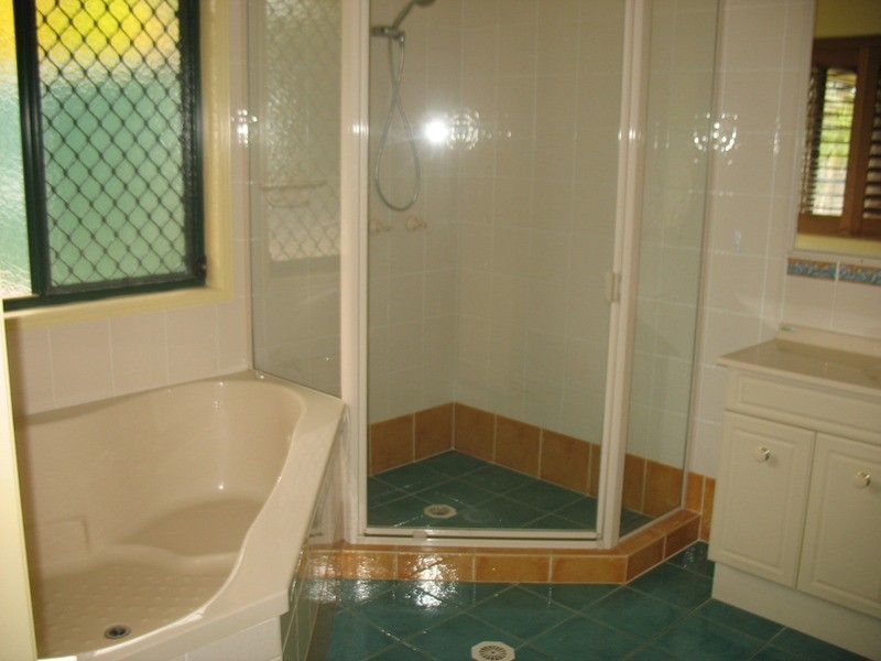 6 Camphorwood Circuit, Robina QLD 4226