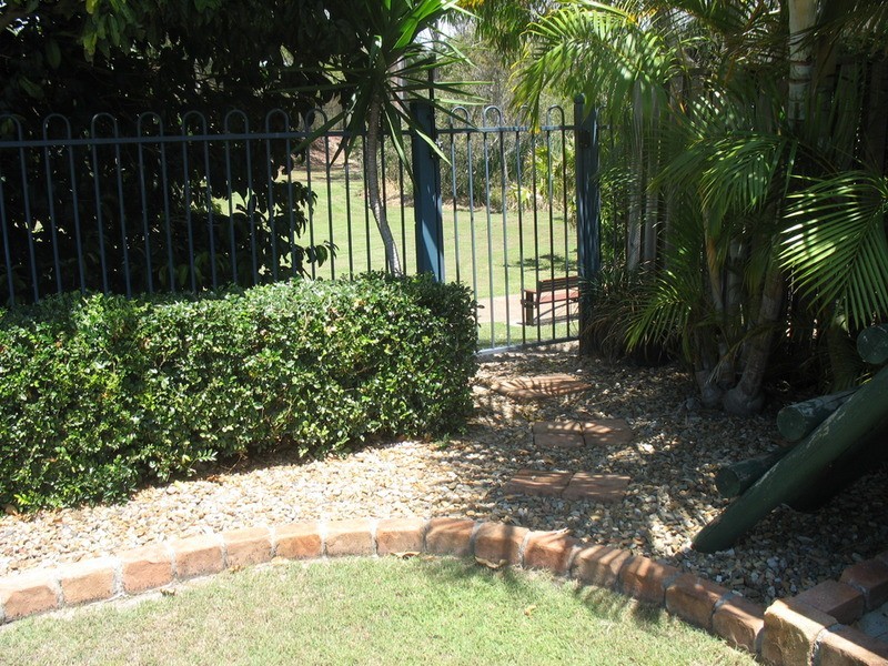 6 Camphorwood Circuit, Robina QLD 4226