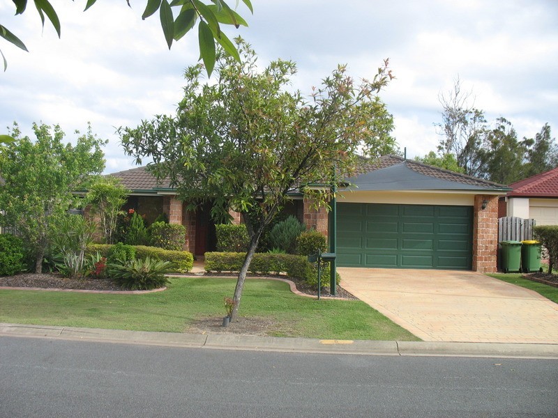 6 Camphorwood Circuit, Robina QLD 4226