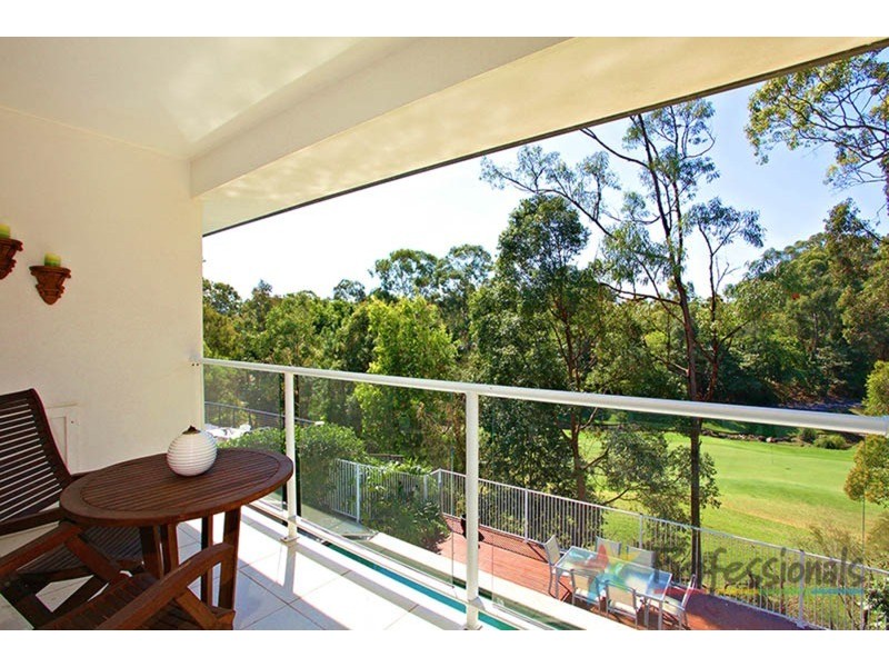 5 Royal Links Drive, Robina QLD 4226