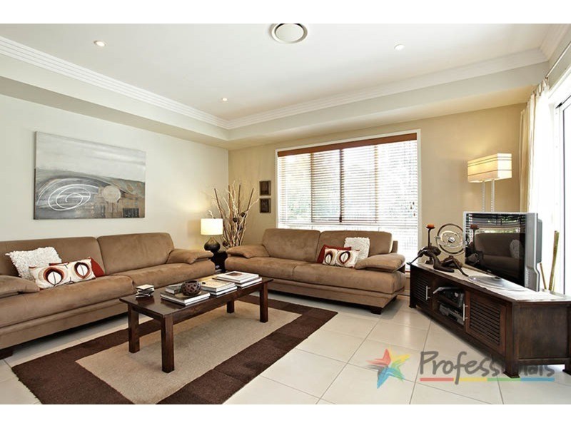5 Royal Links Drive, Robina QLD 4226