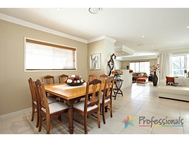 5 Royal Links Drive, Robina QLD 4226