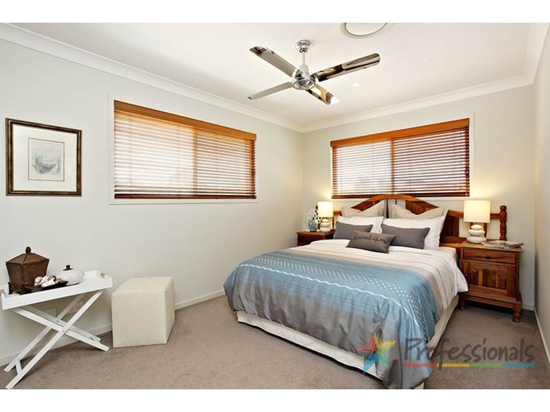 5 Royal Links Drive, Robina QLD 4226