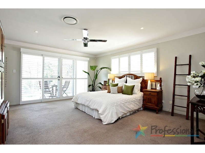 5 Royal Links Drive, Robina QLD 4226