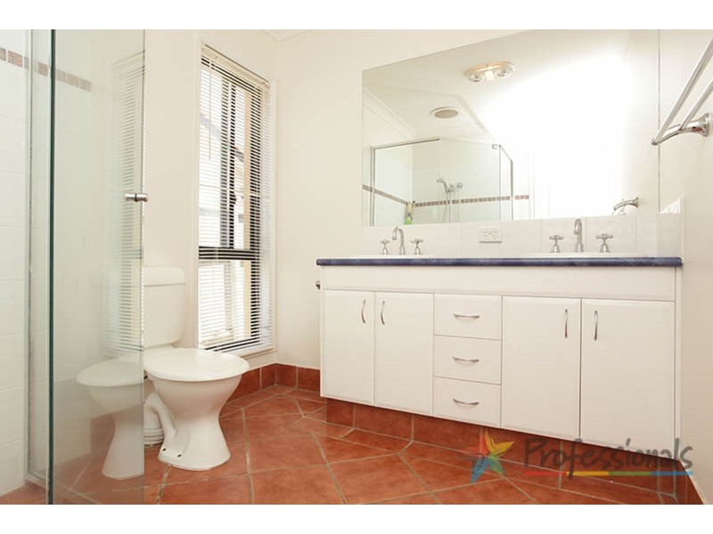 42 Shoalwater Court, Burleigh Waters QLD 4220