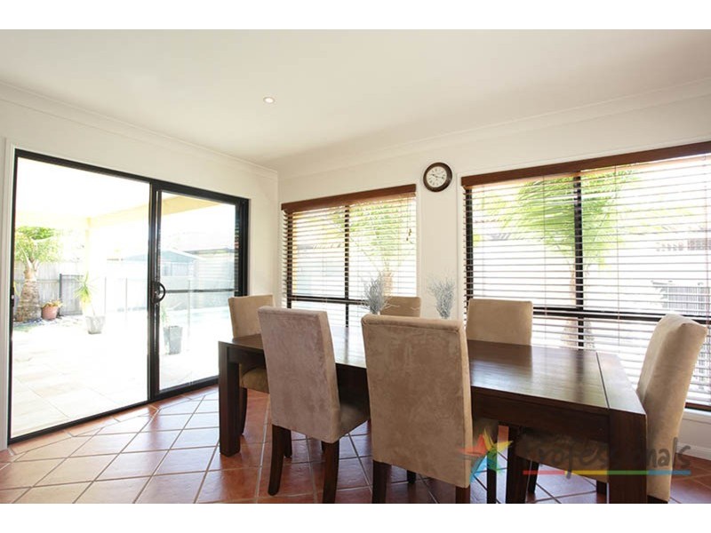 42 Shoalwater Court, Burleigh Waters QLD 4220